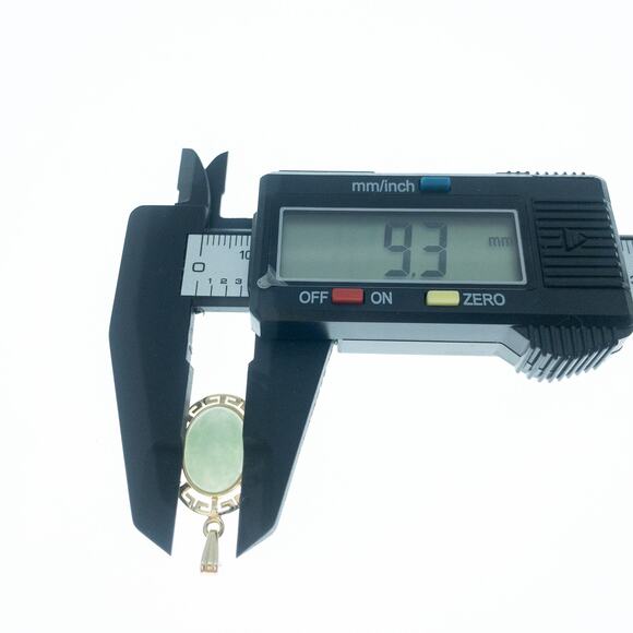 14K Yellow Gold Green Jade Cabachon Pendant Greek Key 3 grams - Picture 12 of 13